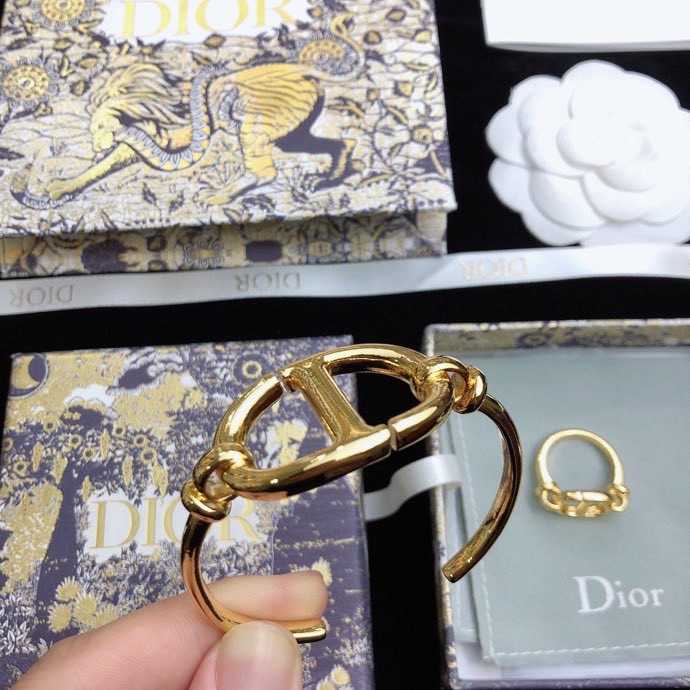 chr1st1an D10r rings